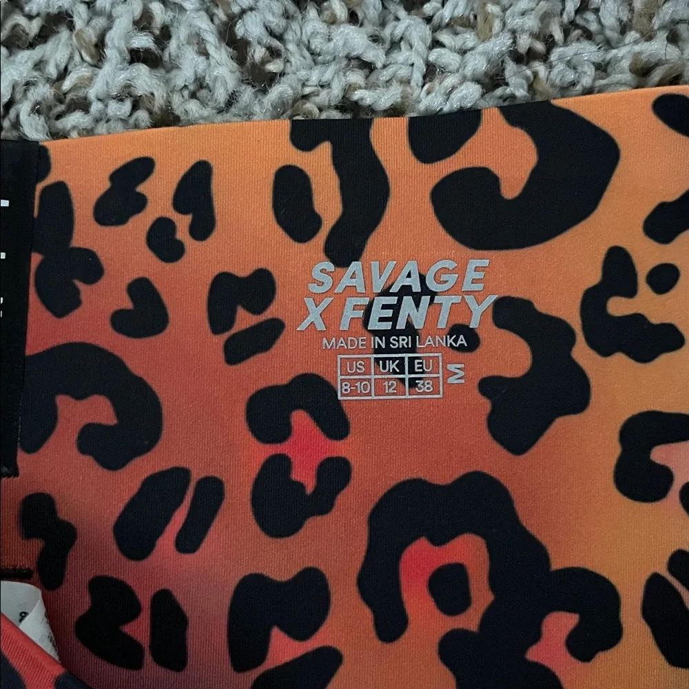 Savage X Fenty Leopard Print Sports Bra and Leggings Set - Picture 4 of 6